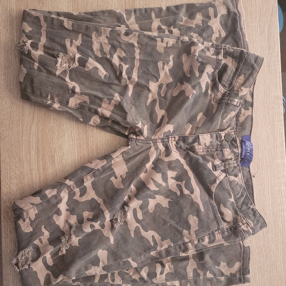 Miley Cyrus & Max Azaria Juniors Camo Jeans